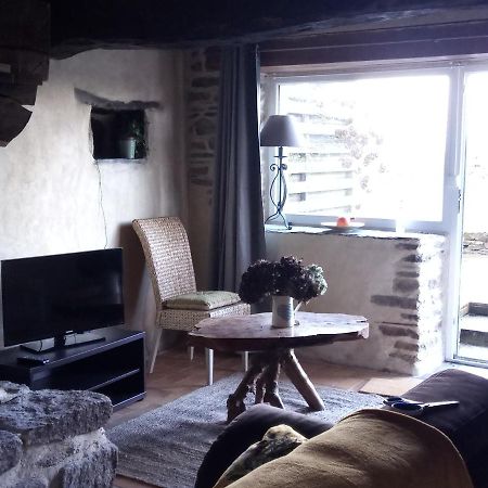 Petite Maison Dans Les Monts D'Arree Ty Coz Commana Dış mekan fotoğraf