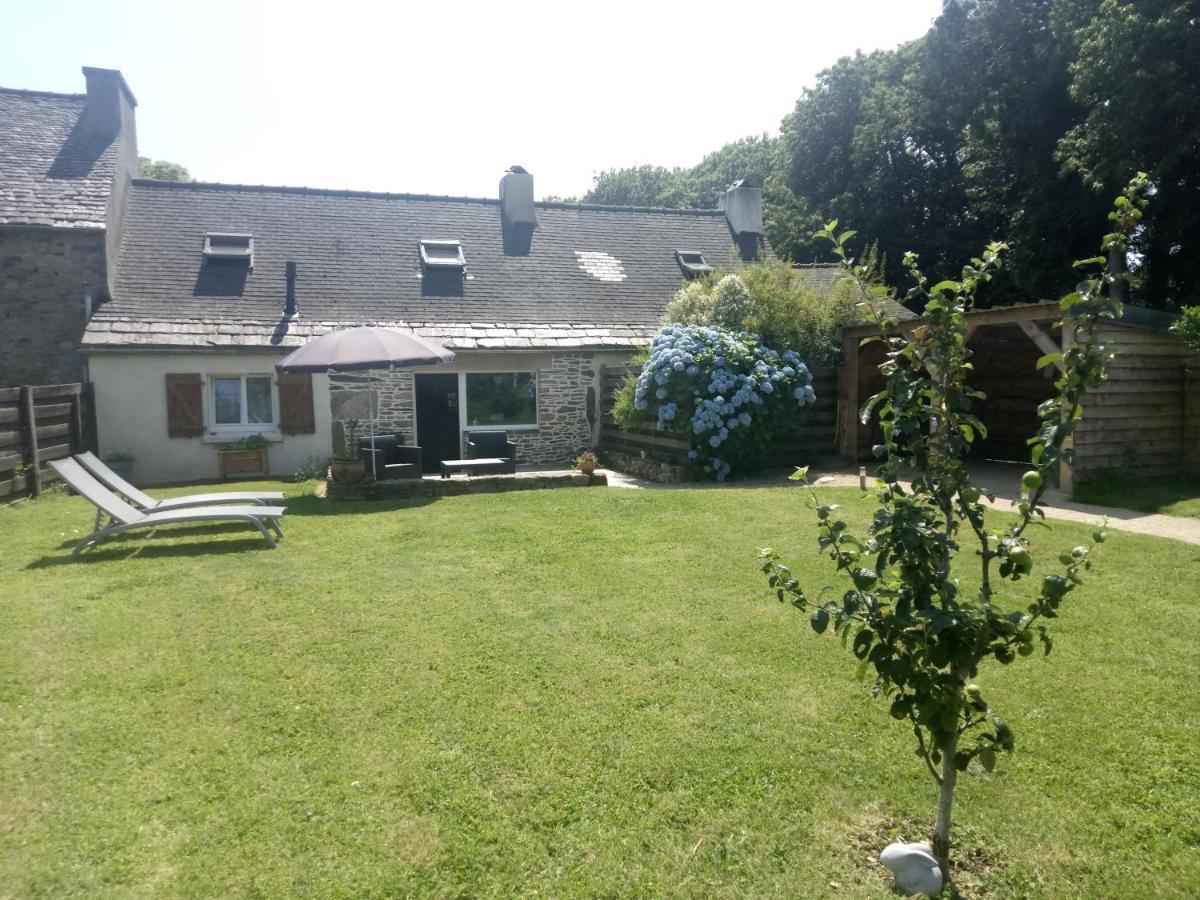 Petite Maison Dans Les Monts D'Arree Ty Coz Commana Dış mekan fotoğraf